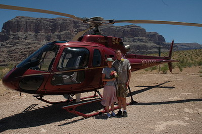 grand canyon helicopter landing at bottom of west rim