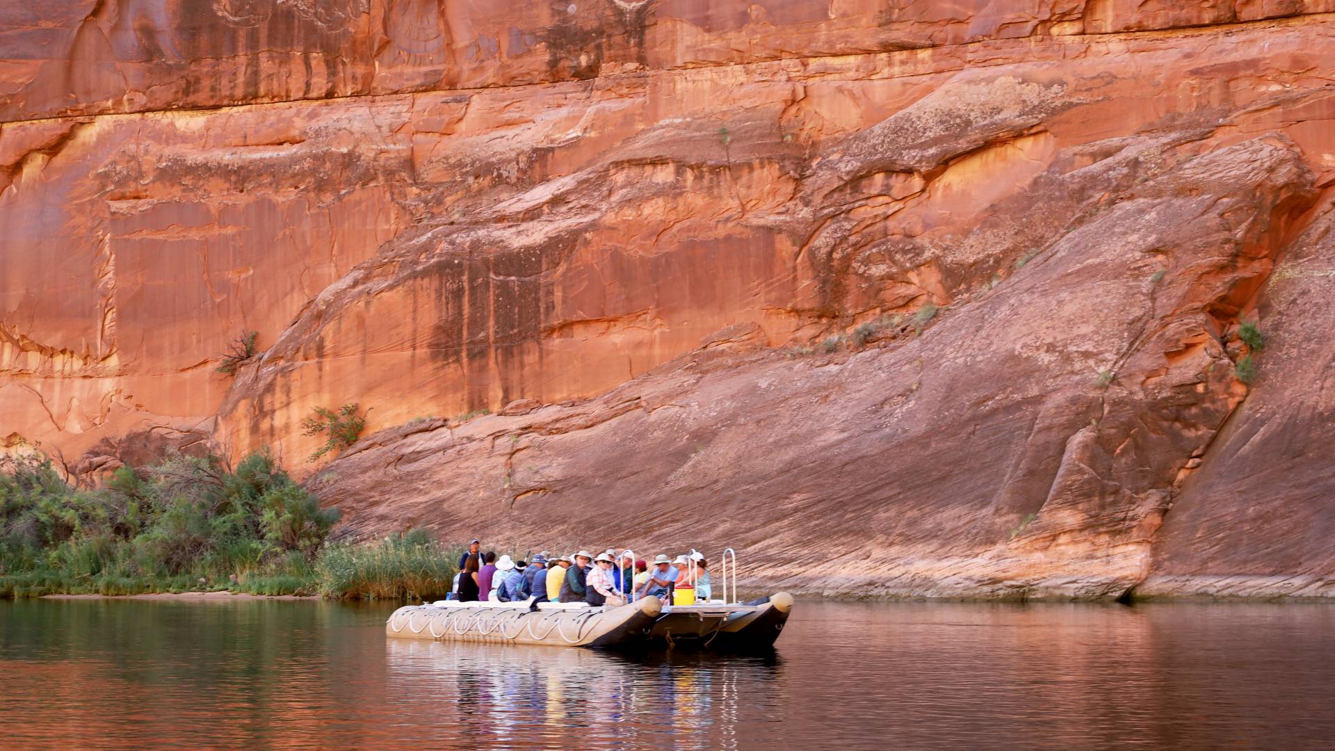 one-day colorado river rafting smooth water float
